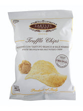 Trüffel-Chips mit weißem Trüffel, knusprige Kartoffelchips verfeinert mit getrockneten Sommertrüffeln und weißem Trüffel für einen intensiven Geschmackserlebnis.
